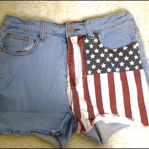 🟡American Flag Jean Shorts (3/$25)